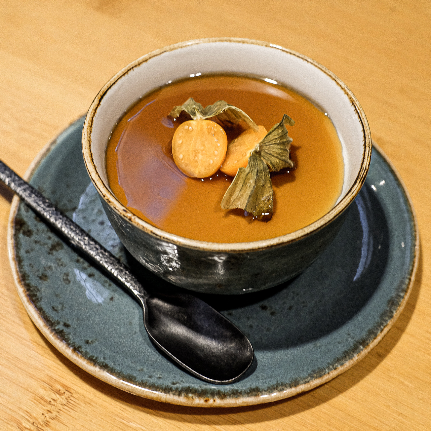 Japanese Pudding. Leve pudim japonês com kuromitsu. 6 EUR. Japanese, Sushi, Asian