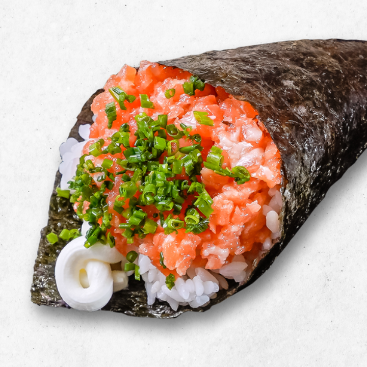 Temaki Philadelphia. Salmão, queijo philadelphia, cebolinho e arroz de sushi. 7.5 EUR. Japanese, Sushi, Asian